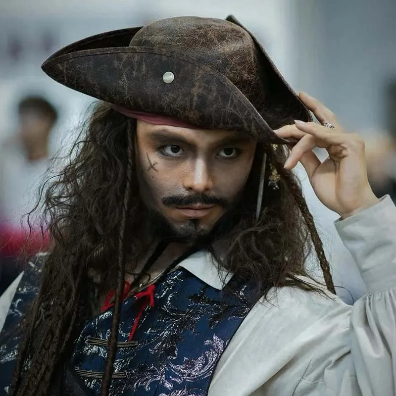 

Halloween Jack Captain Hat Adult Jack Sparrow Cosplay Retro Leather Button Party Costume Men Women Triangle Pirate Hats Prop