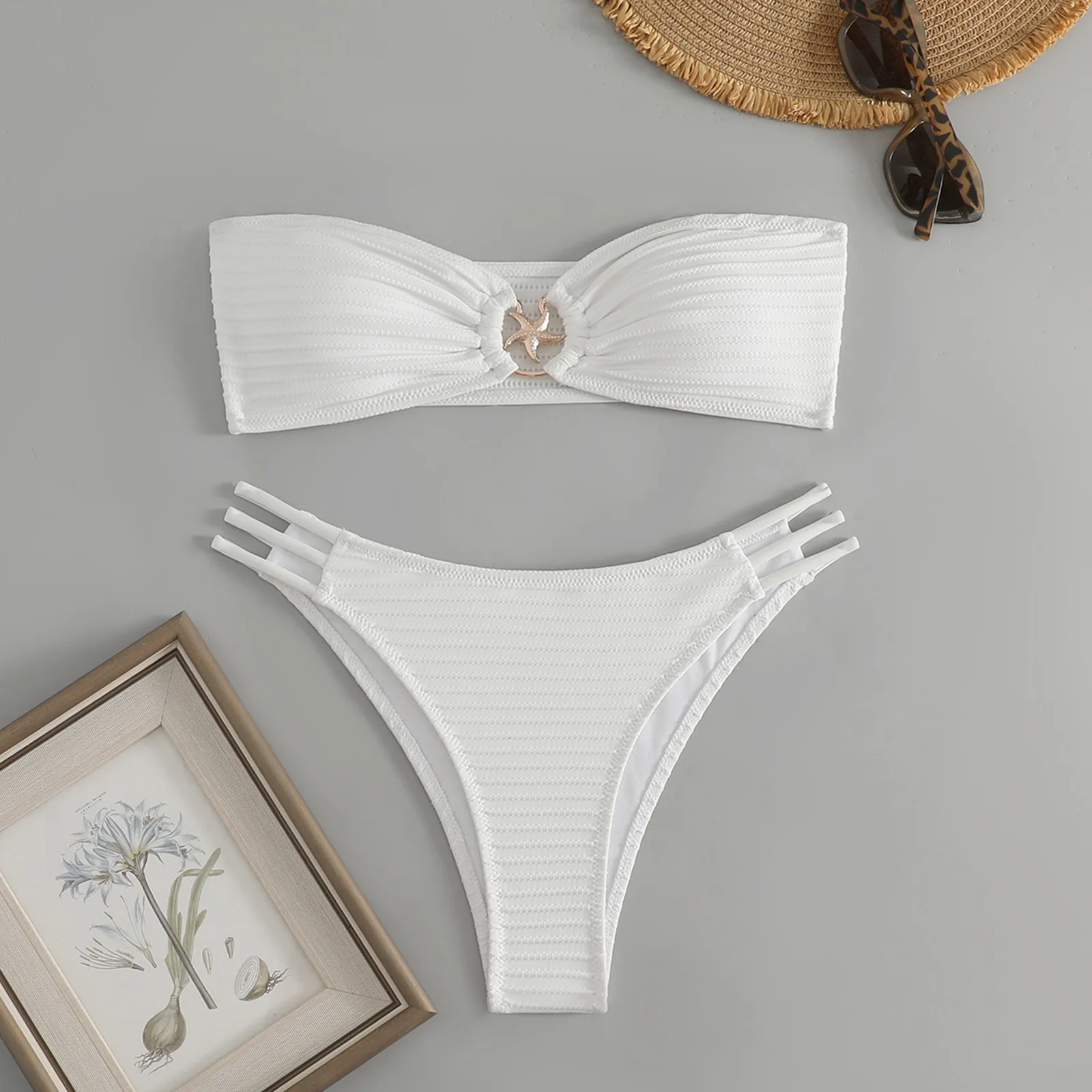 Conjunto de Bikini brasileño de dos piezas para mujer, traje de baño blanco con Tanga, ropa de playa Sexy para verano, 2024