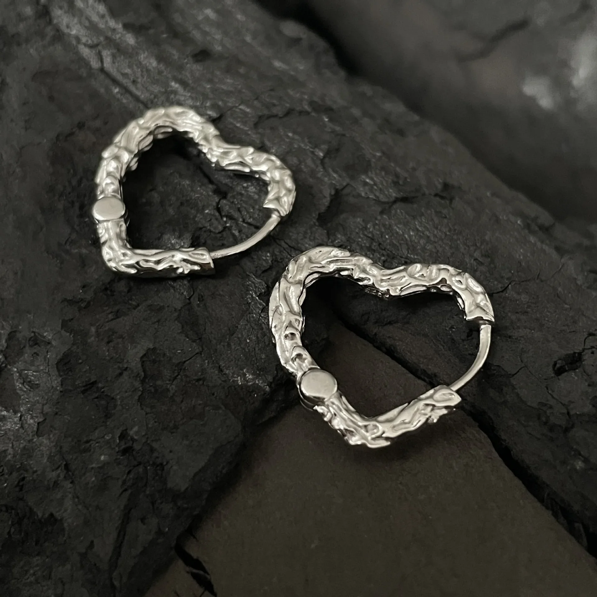 

925 Sterling Silver Heart Earrings Temperament Simple Inlaid pearl for Women Wedding Jewelry Accessories