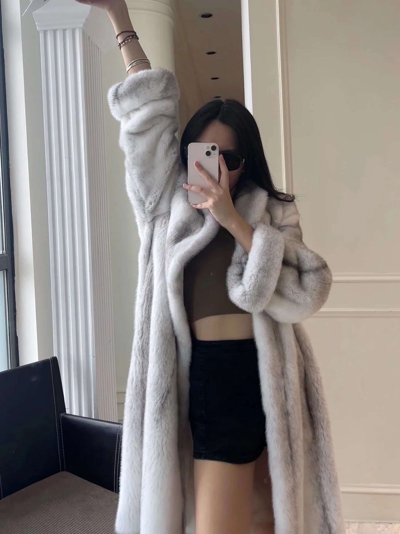 

Eco-Friendly Long Fem Cross Fur Coat Warmth Luxury Whole Advanced Feel Korean Sle Commute Wind with Collar