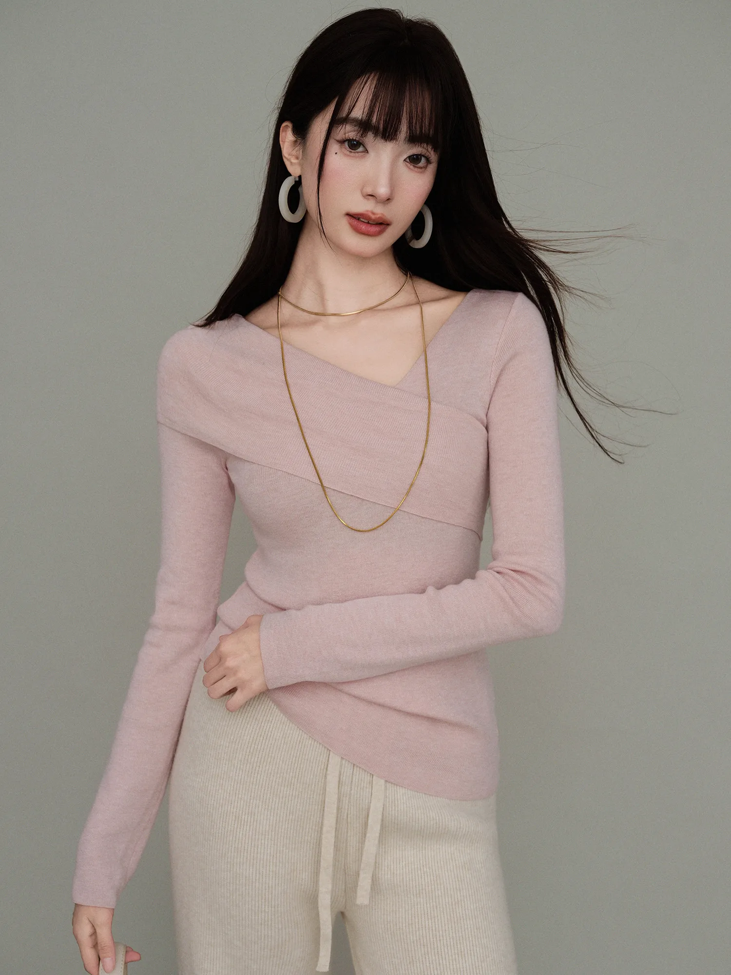 

Ronron Design Pure Color Slim Fit Knitwear Asymmetrical Early Spring Faion Beautiful V-ne Korean Sle Women's Top