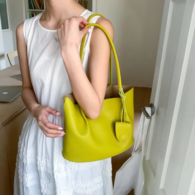 

Luxury Brand Fashionable Leather Women's Handbag Classic Elegant Popular Paris Stylish Embellishment Vintage Commuter Bag​