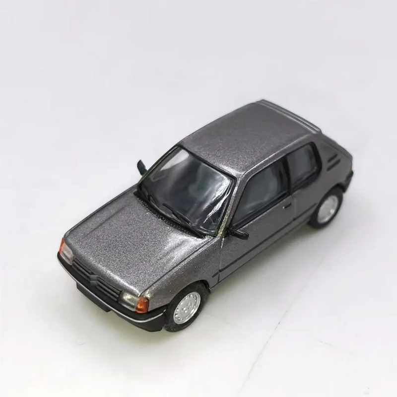 

1:87 Scale Plastic Dongfeng Citroen BREKINA Mini Toy Car Simulation Classic Model Hobby & Collectibles Souvenir Micro-defects