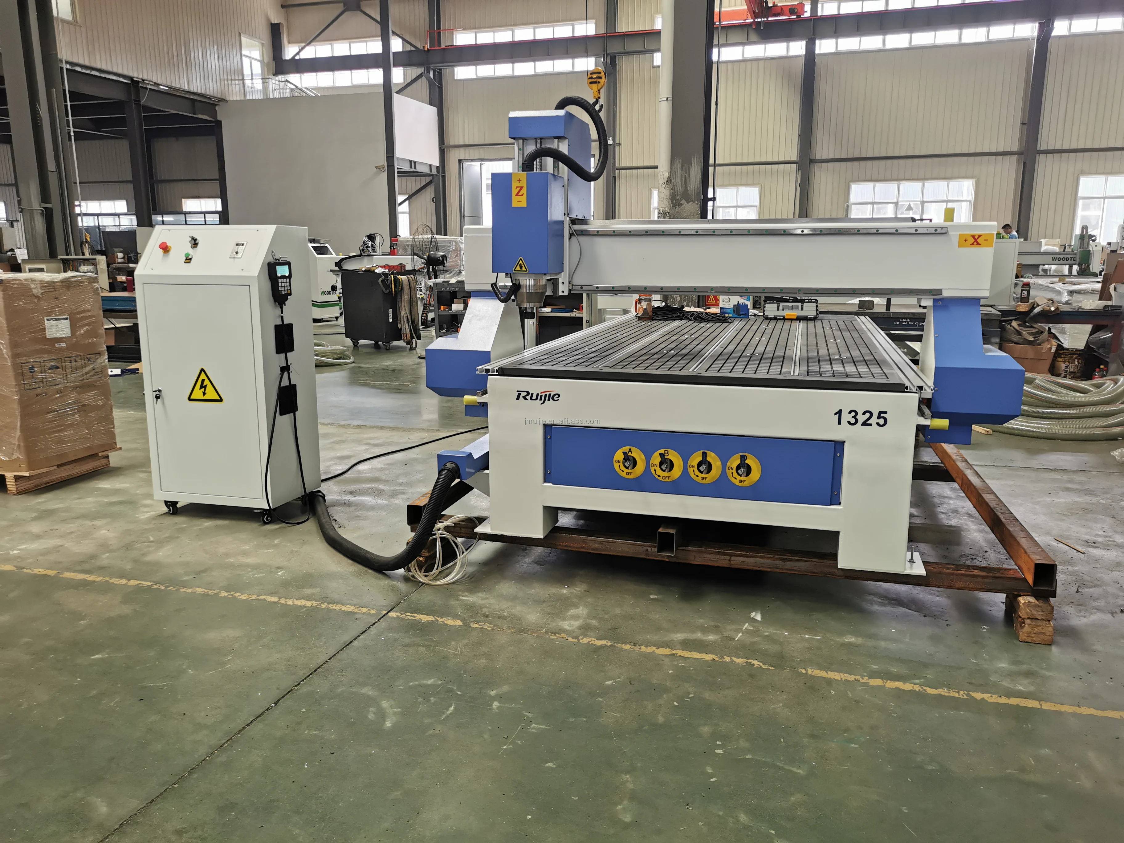 1325 Woodworking Cnc Router Cutting Engraving Cnc Router Machine Engraving Ruijie Cnc Wood Engraver 3 Axis