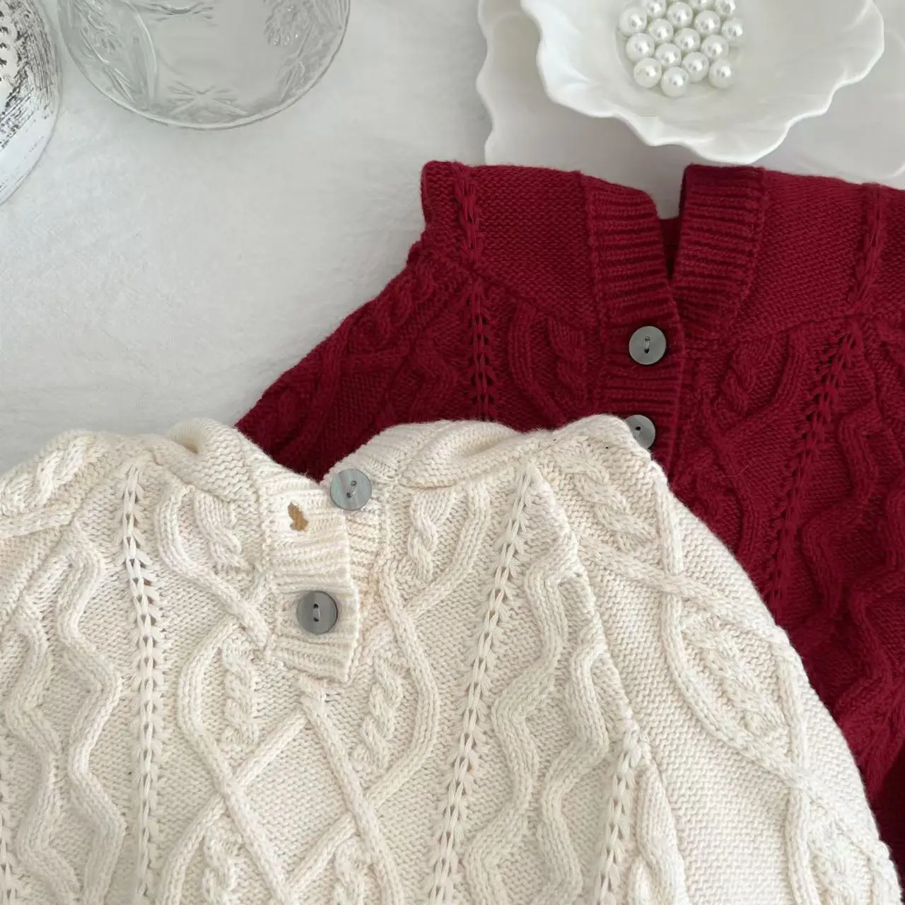 Herbstlicher koreanischer Stil, süßer Kapuzenpullover für Mädchen, stilvoller Babyish Twisted Shawl Cape Strickmantel – Detail 4