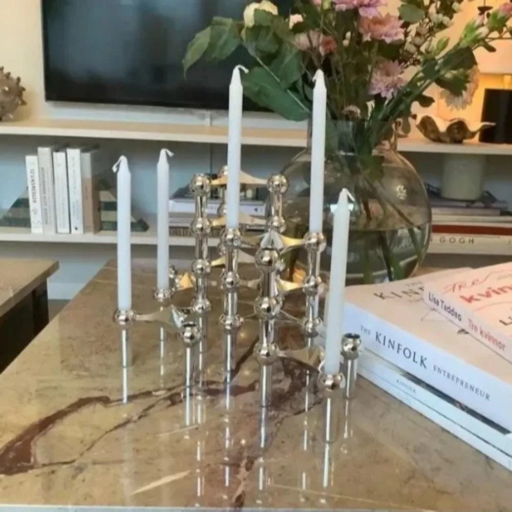 

Light Luxury Metal Molecular Structure Candle Holder Nordic Silver Home Decore Candelabra Triangle Candlestick Gift