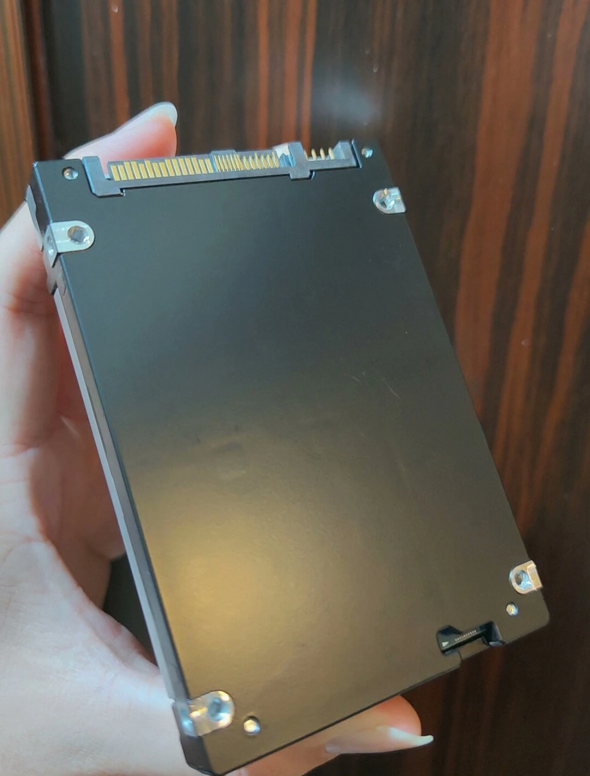 

Для 0WFGTH KPM5XVUG960G 960G SAS SSD 12G 2,5-дюймовый твердотельный накопитель