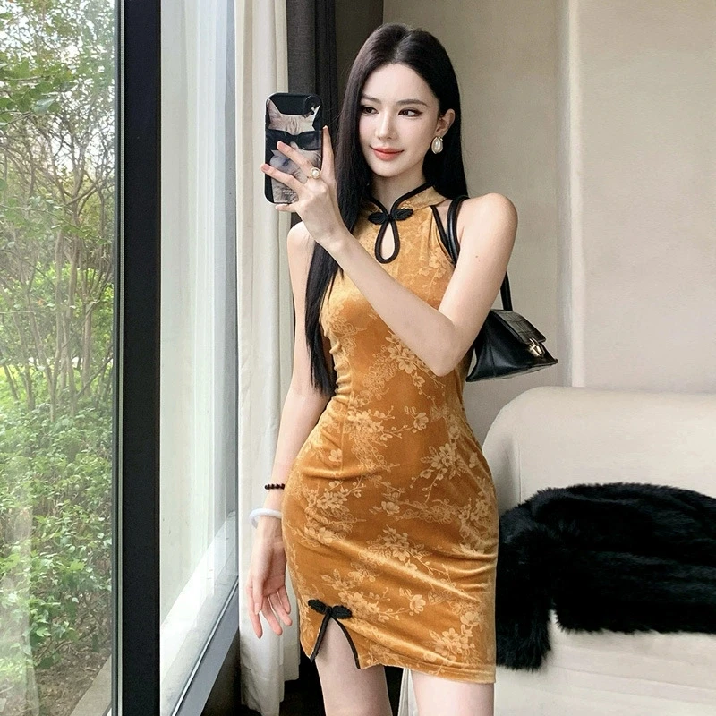 

Sleeveless velvet hollowed out improved cheongsam one-piece skirt 2025