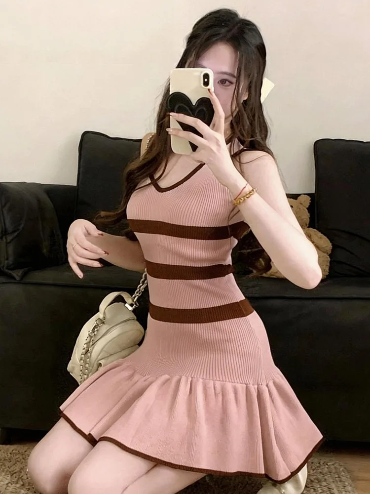 

Slimming Stripe Casual Summer Dress Women's High Waist A-Line Short Skirt Elegant Shoulder Strap Dress Sweet College Style