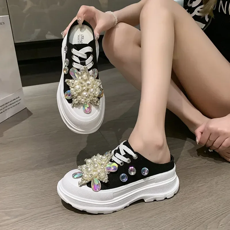 Spring New Women Sneakers Slipper Designer Platform Mules Flat Sandal Sweet Casual Lace Up Pearl Crystal Shallow Ladies Shoes