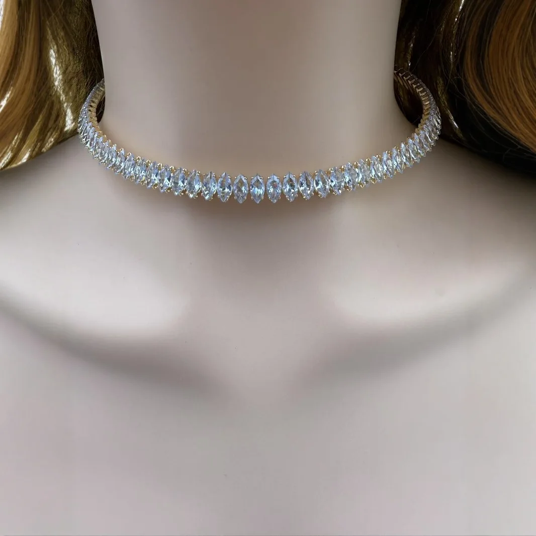 الطريق الأيمن جديد الراقية تصميم المتخصصة الفاخرة المألوف بسيط النحاس مطعمة الزركون كامل الماس طوق قلادة للنساء #3