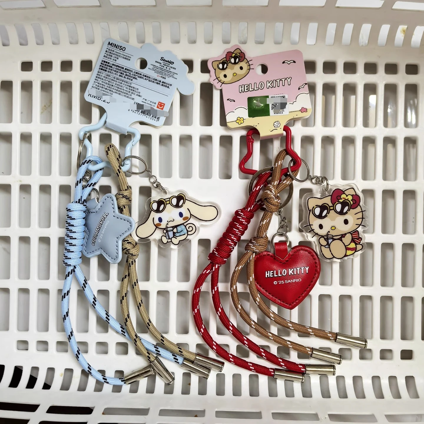 

Sanrio Family Summer Black Leather Collection Acrylic Bag Charm Pendant Keychain, Cute Gift Hello Kitty Cinnamoroll Accessories