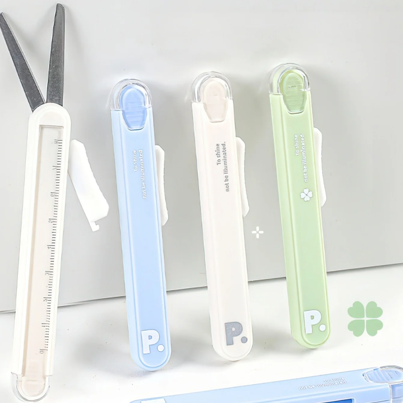 1PC 2-in-1 Multifunctional Portable Ruler Scissors Retractable Push-Pull with 8cm Ruler for DIY Handcraft Scrapbooking A3348
