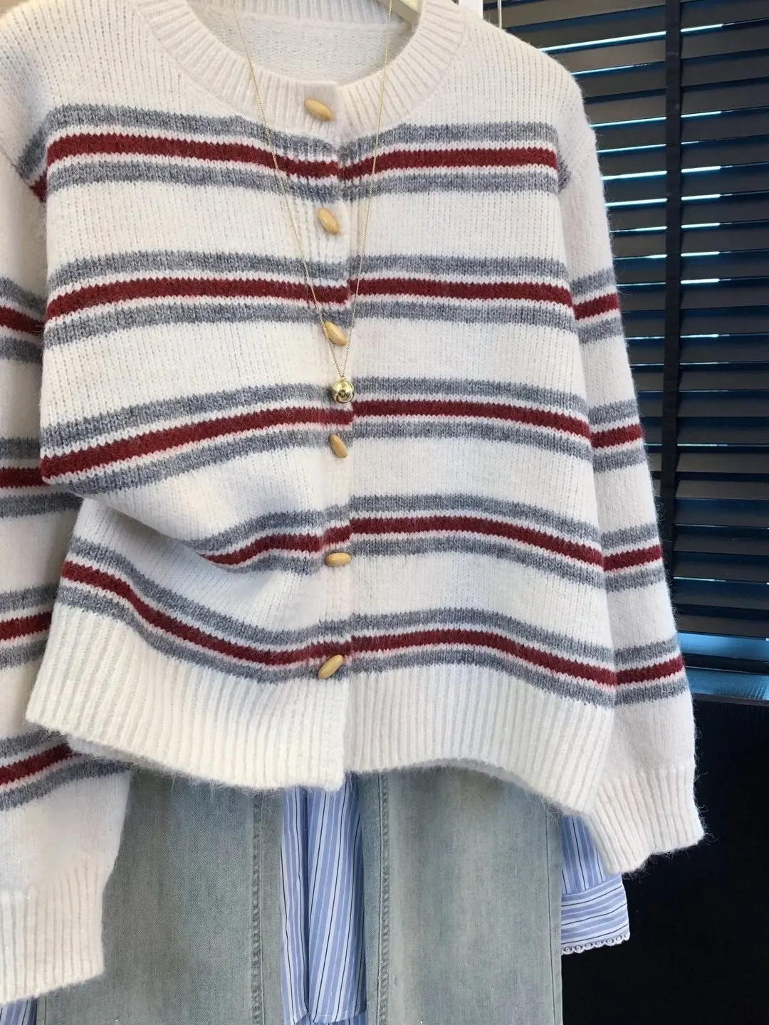 Korean Style Striped Knit Sweater Coat Women's Loose Lazy Style Soft Warm Top Autumn Winter Long Sleeve round Neck Button down