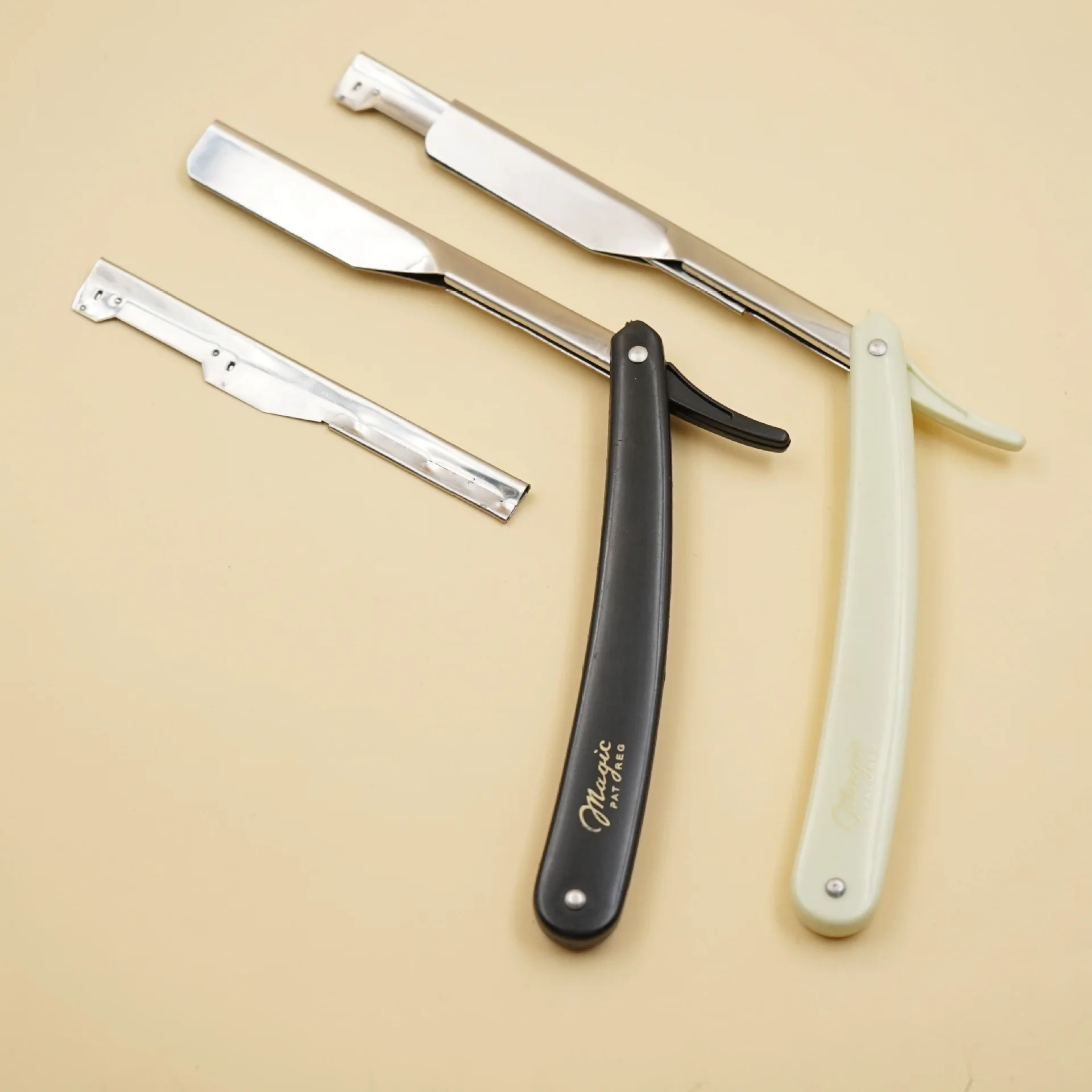 

Новая профессиональная парикмахерская бритва с ручкой, ручная бритва с прямыми краями из нержавеющей стали для домашнего бритья, праздничный подарок