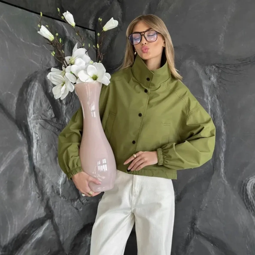 Lightweight Long Sleeve Coat Regular Fit Commuter Style with Wrinkle Finish Stand Collar Short Length Summer Women Jacket