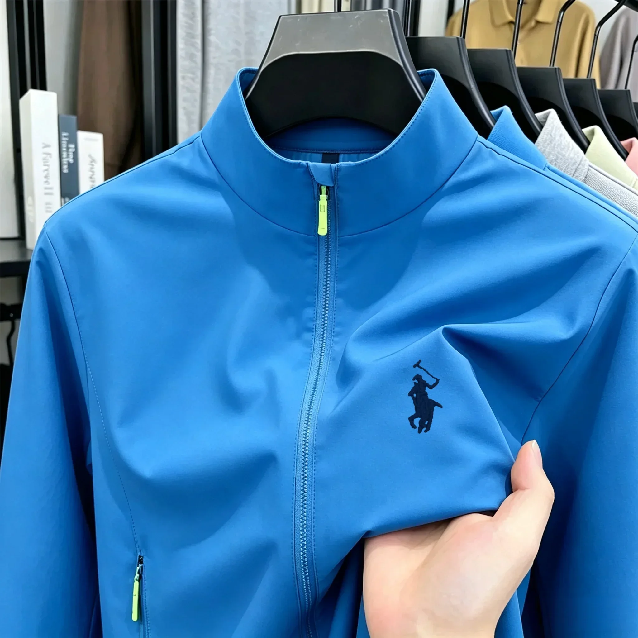 2026 neue High-End-Markenjacke für Damen und Herren mit langen Ärmeln und Reißverschluss, Herbstmode, exquisite Stickerei, wasserdicht, strapazierfähig. – Detail 16