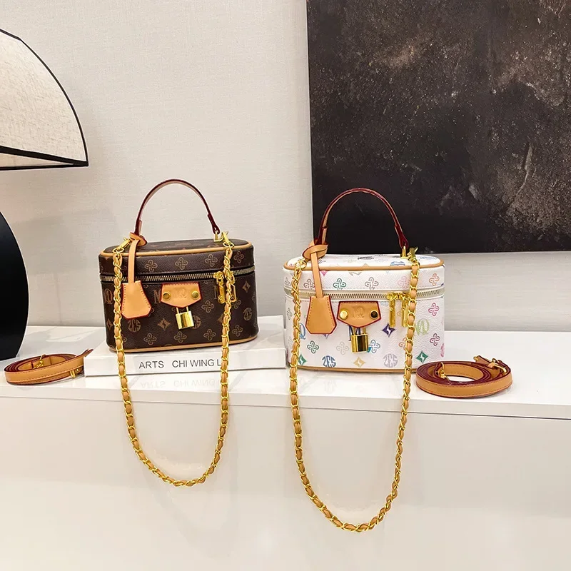 

Simple, Elegant, Personalized, Versatile New Style Fashionable Casual Women's Shoulder Bag with Crossbody Strap