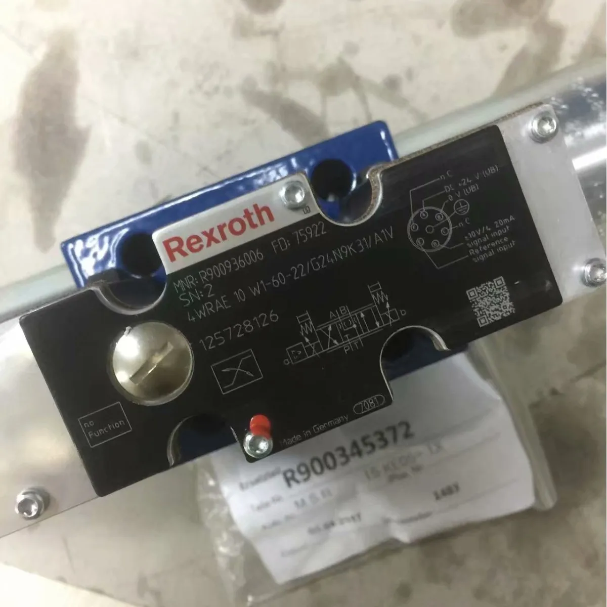 Rexroth Proportional Directional Valve R900954103 4WRE10E1-50-2X/G24K4/V