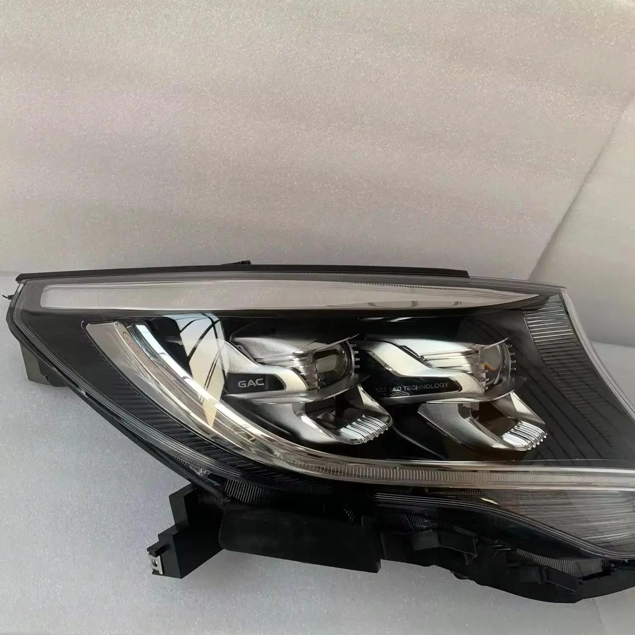 Applicable To Trumpchi GM8 Headlamp Assembly N8 Headlamp Headlamp Headlamp 18-22 LED Light  Headlights  GAC GN8 Car Headlights