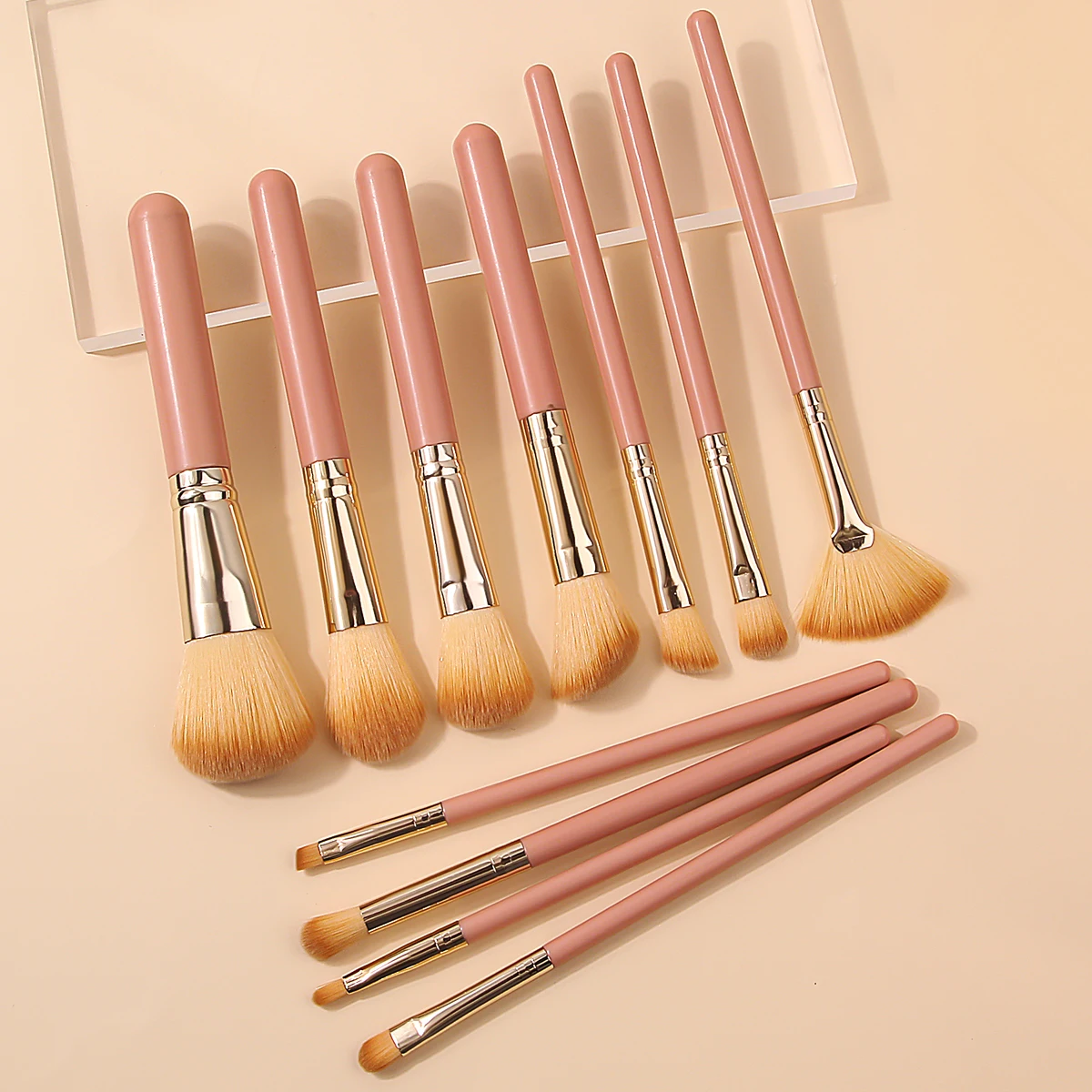 Set di pennelli per trucco da 11 pezzi: pennello morbido per fard, pennello per contorno, pennello per ombretto, pennello a forma di ventaglio, strumenti per pennelli per trucco viso