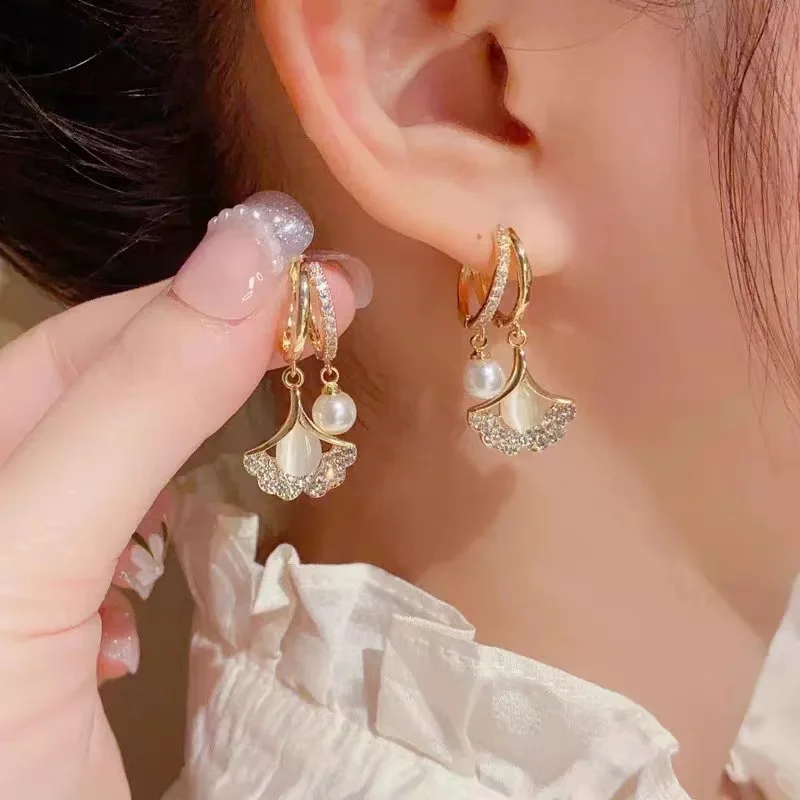 Korean Fashion San Sheng's Apricot Pearl Earrings Romantic Wedding Anniversary Commemorative Gift Versatile Ginkgo Leaf Earrings