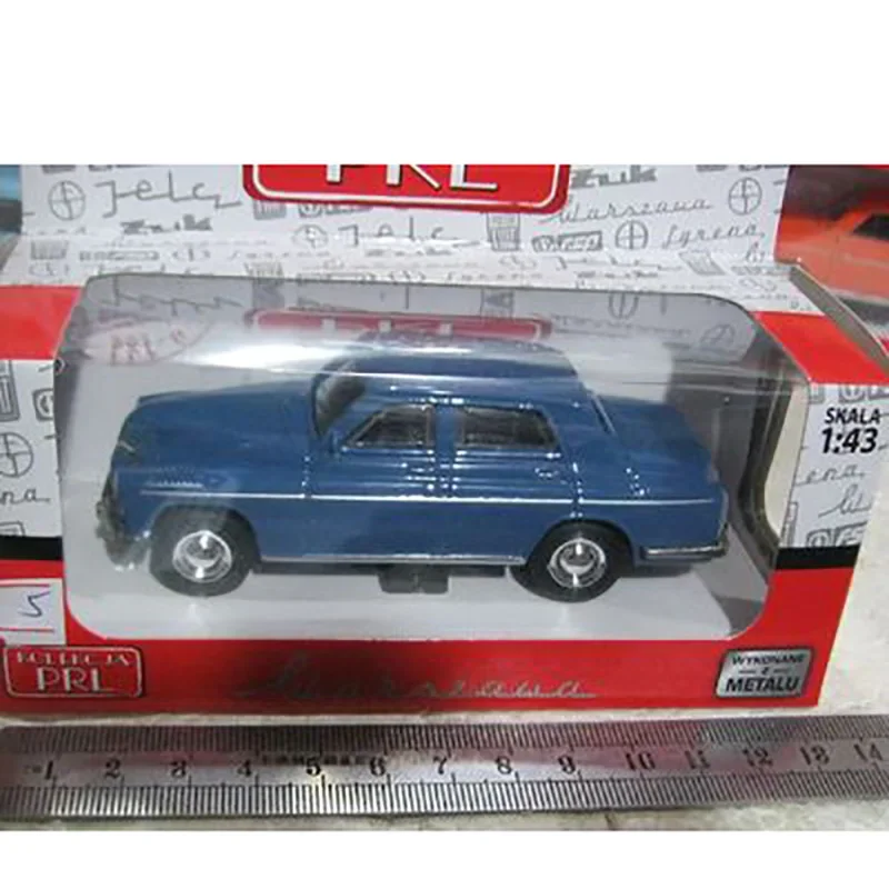 Diecast Alloy 1/43 Former Soviet Union Russia Warsaw GAZ 223 Car Model Collection  Adult Decoration Gift Boy Toys