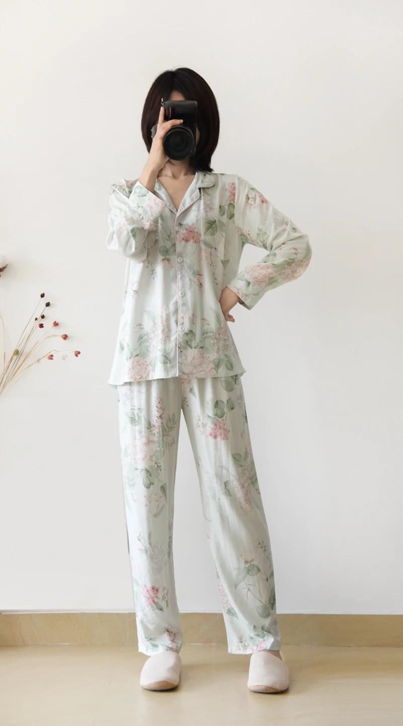 Pijamas de estilo japonés para mujer, pantalones de manga larga de seda y fibra de viscosa, traje con estampado de flores, servicio doméstico,