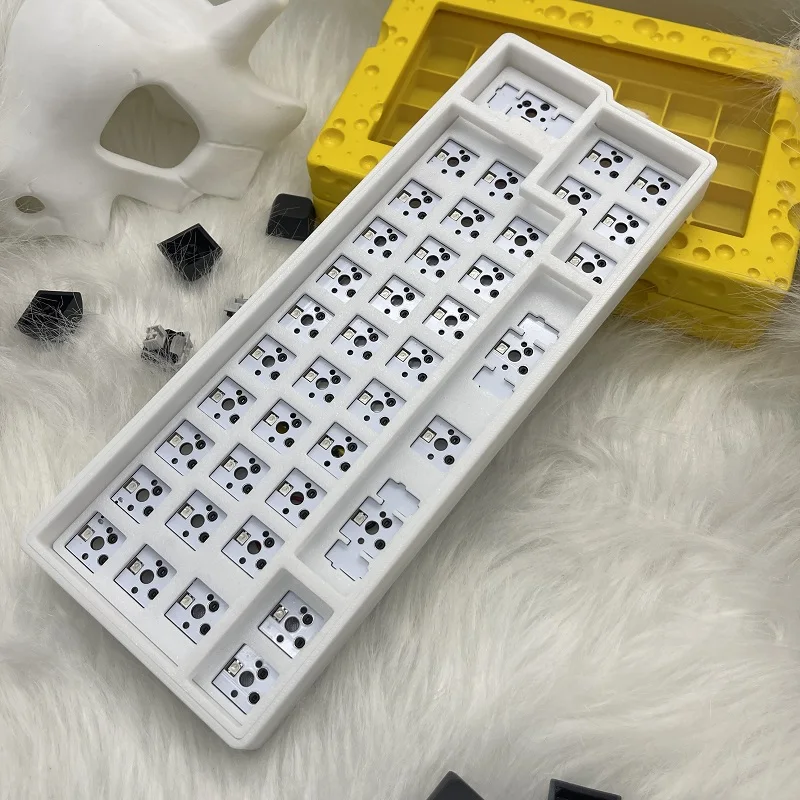 

Enter Qaz Mechanical Keyboard Wireless Bluetooth Tri Mode Hot Swap RGB 40 Layout Keypad VIA 7-word Return Custom Gaming Keyboard
