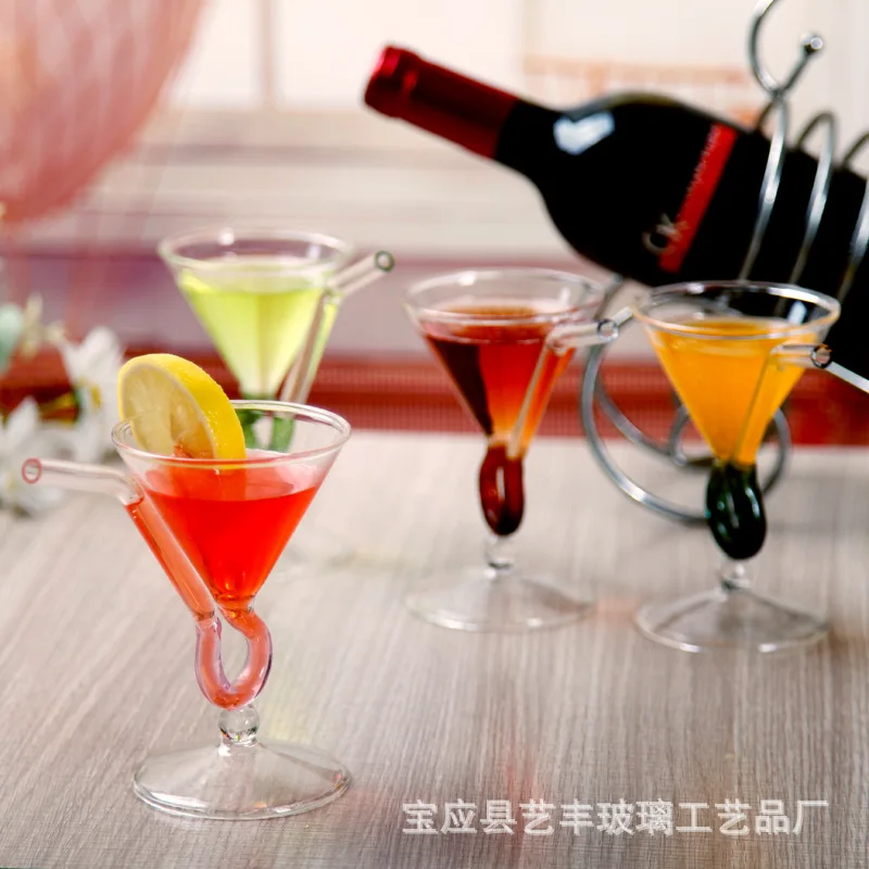 Creative Glass Cocktail Cup Rotating Martini Glass Creative Straw Cup Juice Coffee Vampire Cup Wholesale