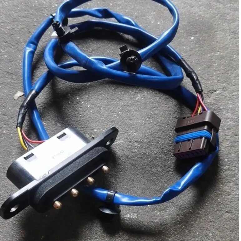 

Auto parts High quality Middle door contact switch 4 plug For SAIC Maxus G10