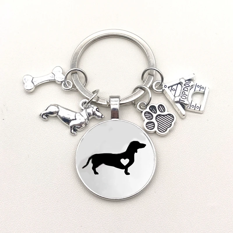 I Love Dachshunds Keychain Cute Animal Cartoon Dog Keychain Dog Glass Convex Keyring Gift for Woman Man Jewelry