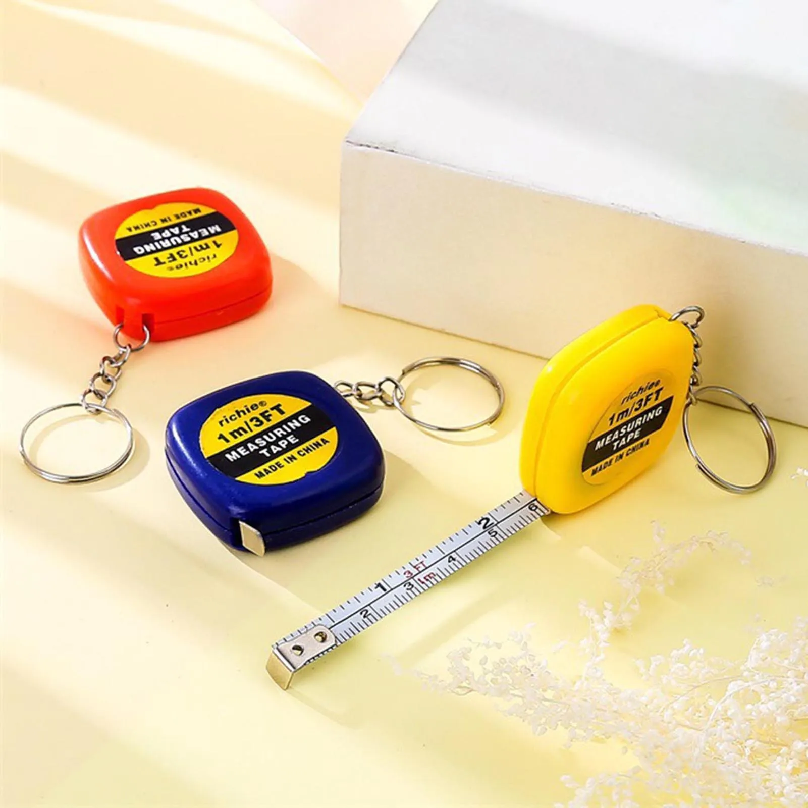 Small Keychain Measure Tape Easy Reading Automatic Retractable Steel Tape Ruler Suitable for Electricity Family Use