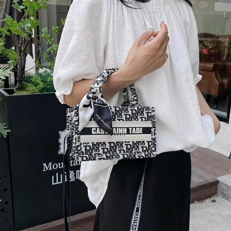 

Ladies Crossbody Bag Casual Underarm Purse Simple Printing Design Versatile Shoulder Bags For Daily Use Shopping Portable