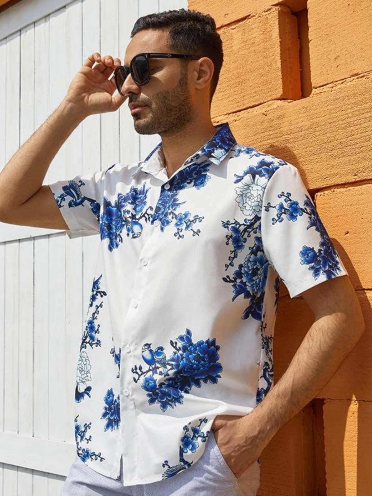 

Floral Print Collared Beach ort Sve irt Youthful Summer Loose Fit Gentle een Milk Silk Fabric ort Sve irt