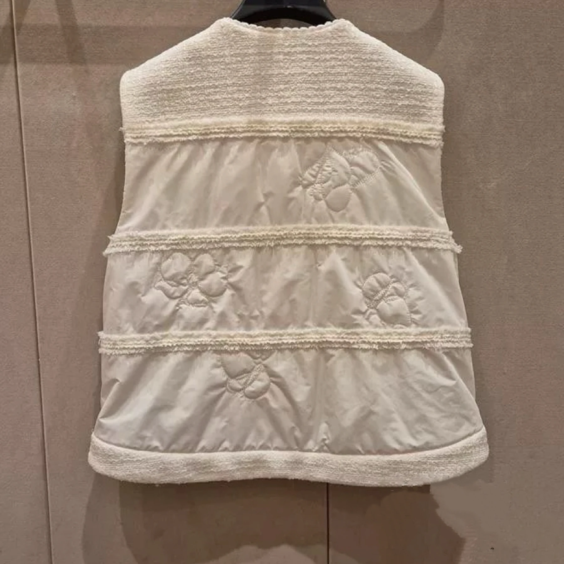 

Faionable round Ne Button-Up Hand-Estitched Embroidered Vest Spring 2025 Single-Button Closure Color Blo Sewing Vest