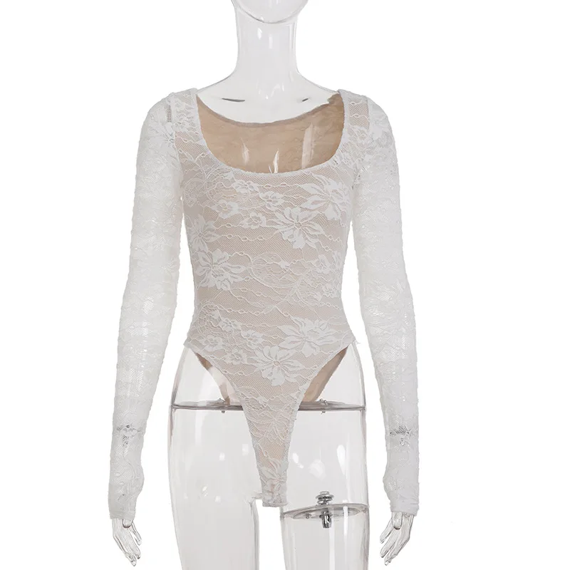 

Новый стильный комбинезон для женщин с кружевными вставками, длинными рукавами, облегающим кроем и квадратным вырезом, создающий эффект стройности.