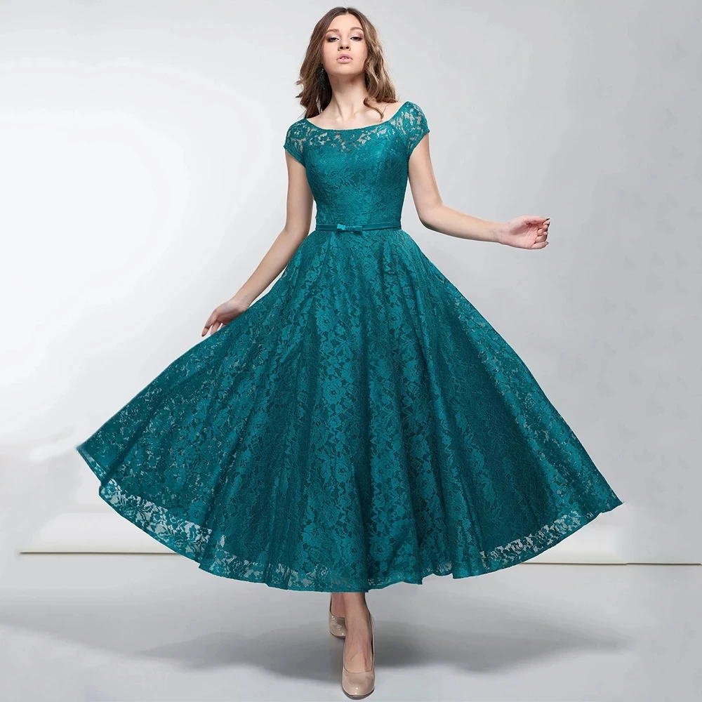 

2025 Elegant Hunter Green Mother of the Bride Dress Scoop Neck Cap Sleeve Lace Tea Length A Line Wedding Guest Party Gowns