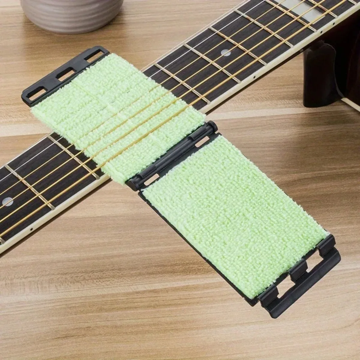 

Electric Guitar Bass String Scrubber Rub Cleaning Tool Maintenance Care Guitar String Cleaner Guitar Accessories Acoustic Guitar