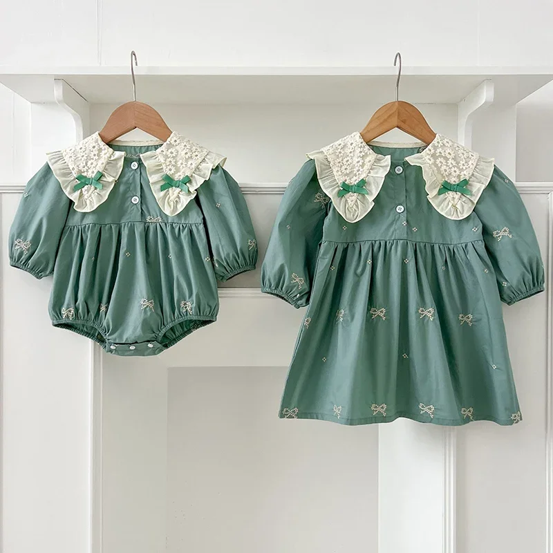 2025 Family Sister Matching Dress Outfit Baby Girls Clothes Embroidered Bow Large Lapel Girl Dress Baby Romper Princess Dresses