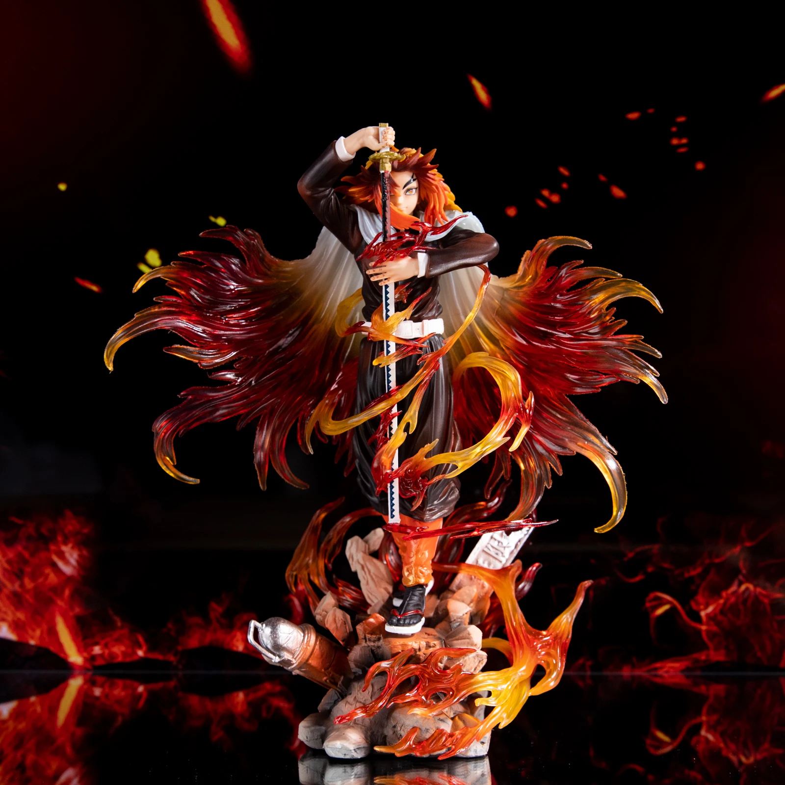 

Demon Slayer Blade Flame Pillar Figure Figure, Purgatory Kyojuro Flame Effect Model, Wireless Train Demon Slayer Statue