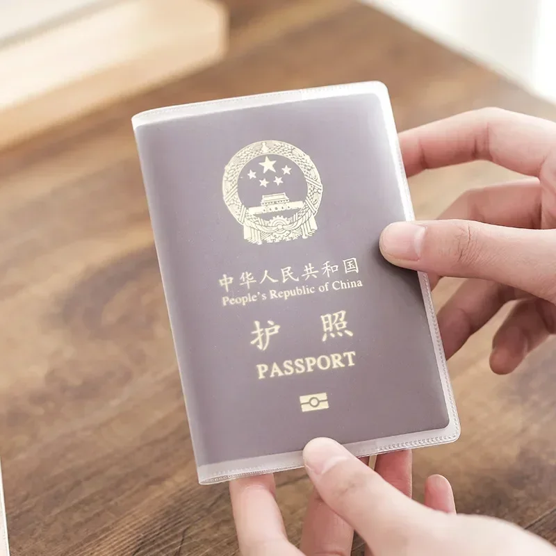 Couverture de passeport transparente en PVC pour femme, étui étanche, portefeuille, porte-documents de carte de crédit, étui de protection, poudres