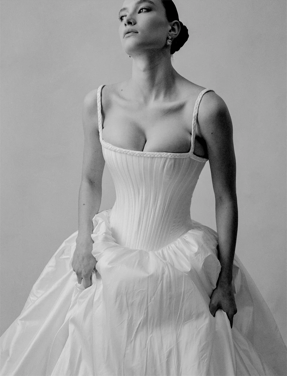 Tokyo personnalisé élégant a-ligne robe de mariée blanc Spaghetti sangle sans manches mariée 2025 Zip robes Court Train robes de mariée