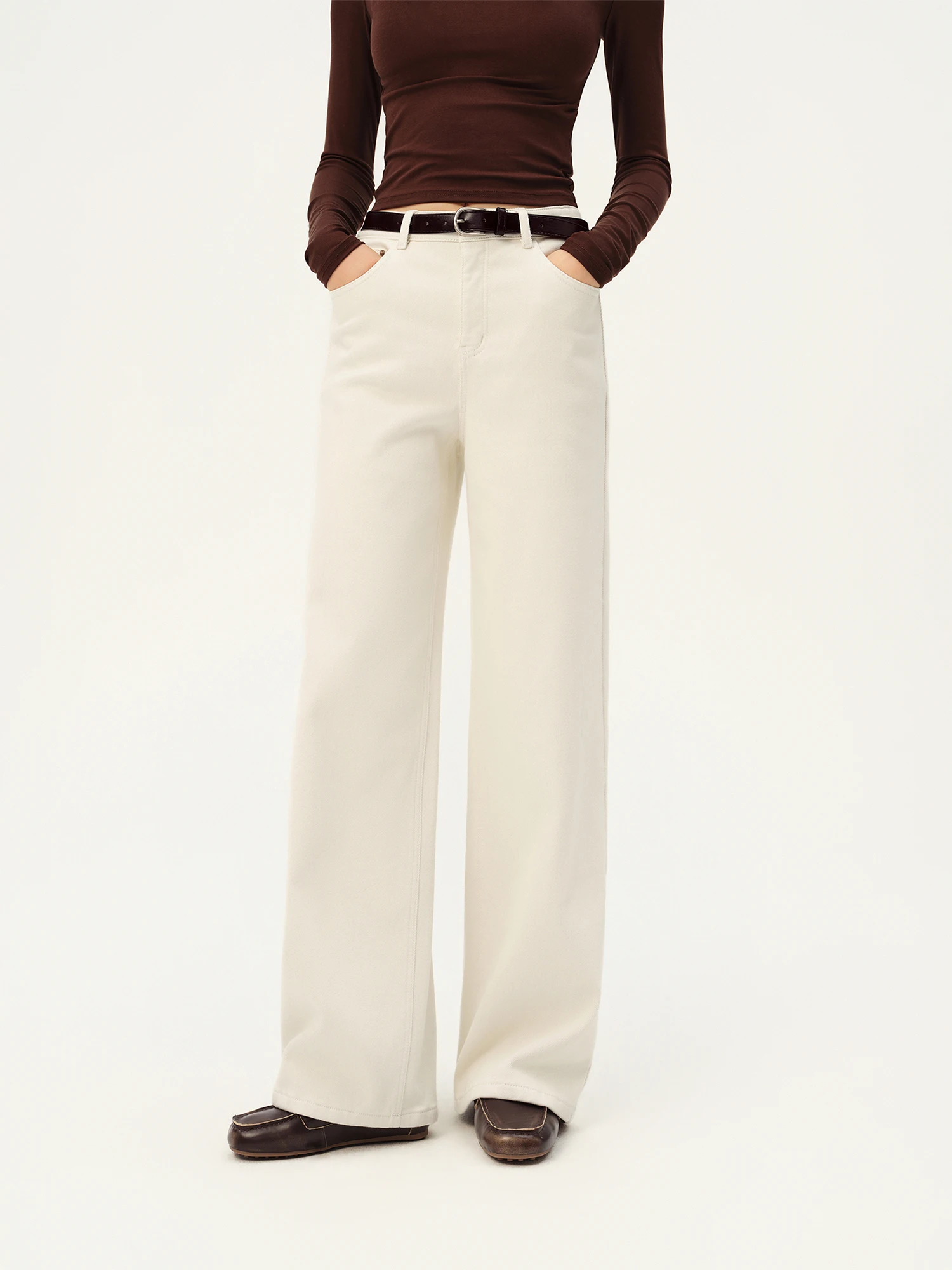ZIQIAO Women's Jeans 2026 Winter New Style White Fleece Straight Leg Pants Anti-fading Warm Trendy All-match
