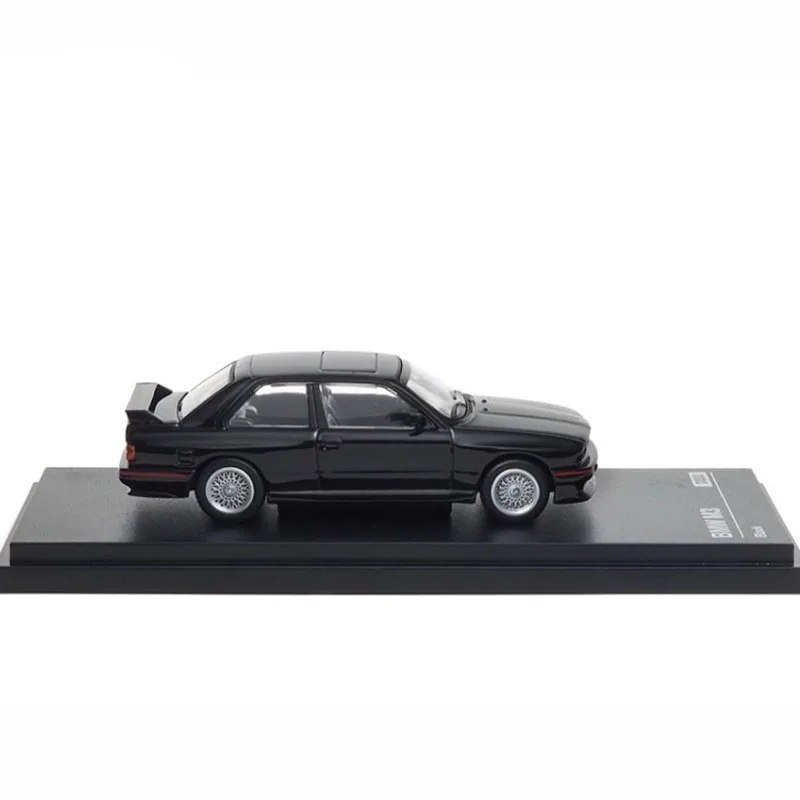 Casi Reale 1/64 BMW M3 E30 Modello di Auto in Lega AR Box Modello di Auto Nero Bianco Bmw Auto in Lega Camera Ornamento Auto da Collezione Regali per Ragazzo