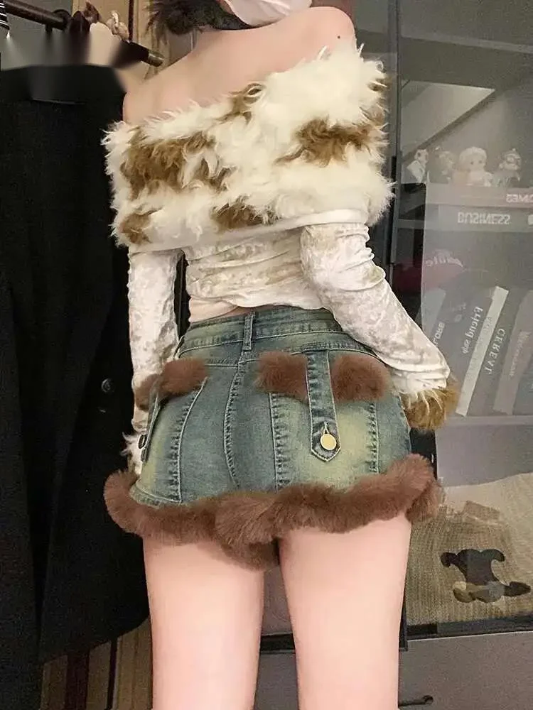 Spliced Fuax Fur Shorts For Women Vintage Style High Waist Slim Pockets New 2026 Niche Design Female Trousers 5MZBK