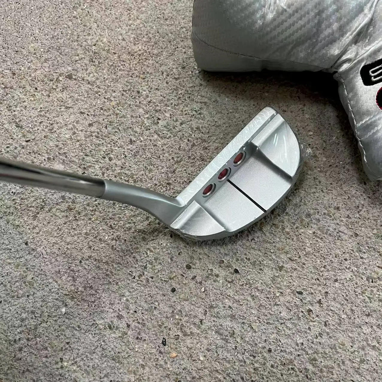 مدرب وضع الجولف الدقيق، مضرب شفرة على الطراز القديم للرجال، لفة متسقة ومحاذاة دقيقة