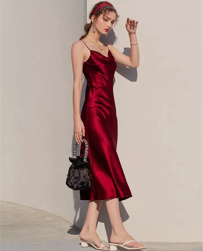 Seksowny Spaghetti pasek bordowy Vintage sztuczny jedwab sukienek letnie kobiety satynowa sukienka na ramiączkach Femme długa suknia Vestidos — zdjęcie 3
