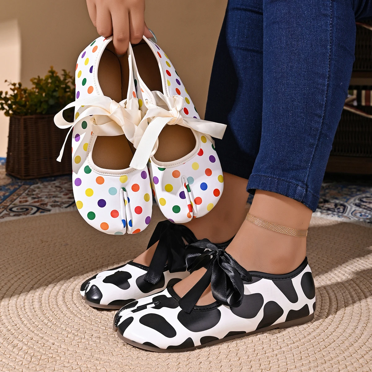 Women Split Toe Half Slippers Tabi Ninja Flats Round Toe Ladies Shallow Lazy Slip on Boat Slingback Mules Shoes Soft Loafers