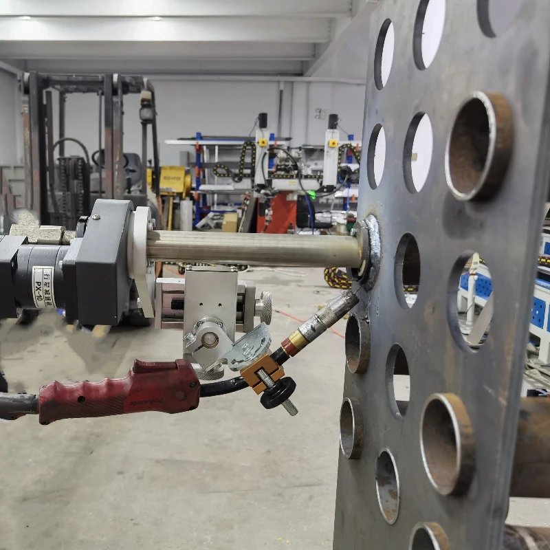 YueHongbo YHB-GB New PLC High Precision Portable Pipe-Plate Welding Robot Stainless Steel Welding Head MIG 110V/220V 100% Duty